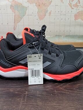 BRAND NEW Adidas Terrex Agravic TR GTX Men's Size 7.5 Women’s Size 9.0